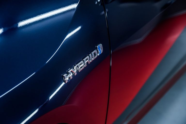 Toyota RAV4 Hybrid Executive granatowa - Radom, Kielce