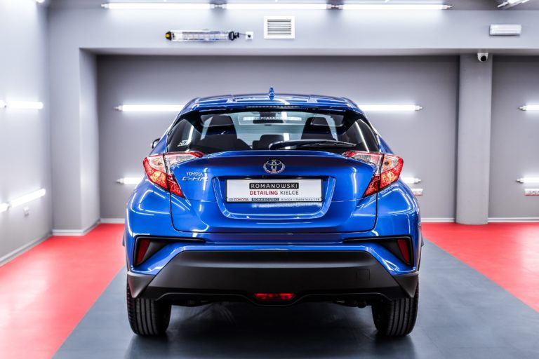 Toyota CHR Hybrid – niebieska