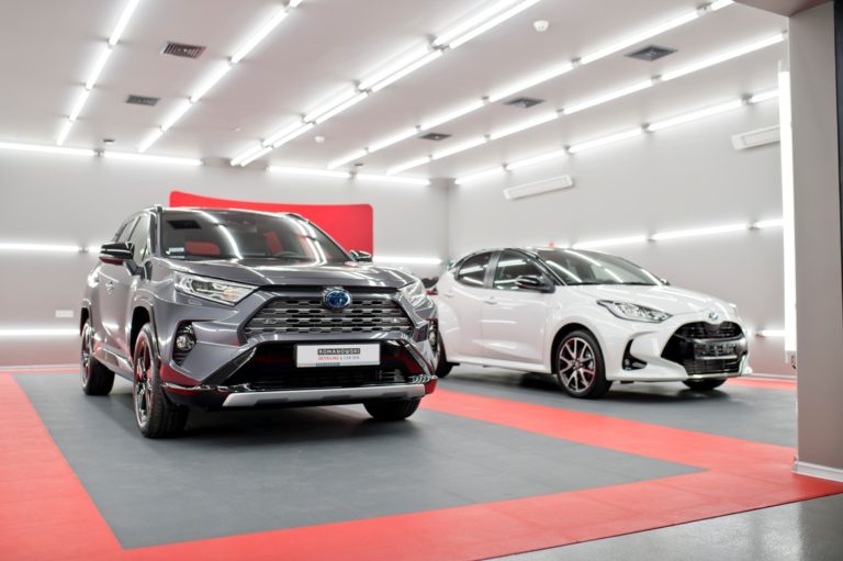 Toyota RAV4 Hybrid Selection - powłoka ceramiczna - Radom, Kielce